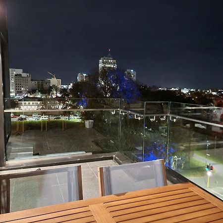 Latimer Loft - Christchurch Holiday Homes Ngoại thất bức ảnh