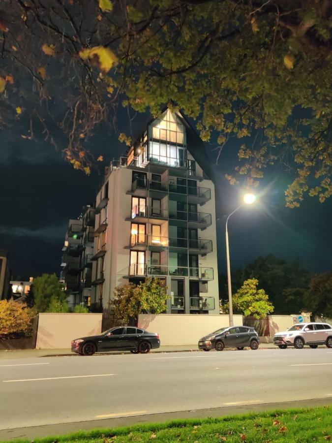 Latimer Loft - Christchurch Holiday Homes Ngoại thất bức ảnh
