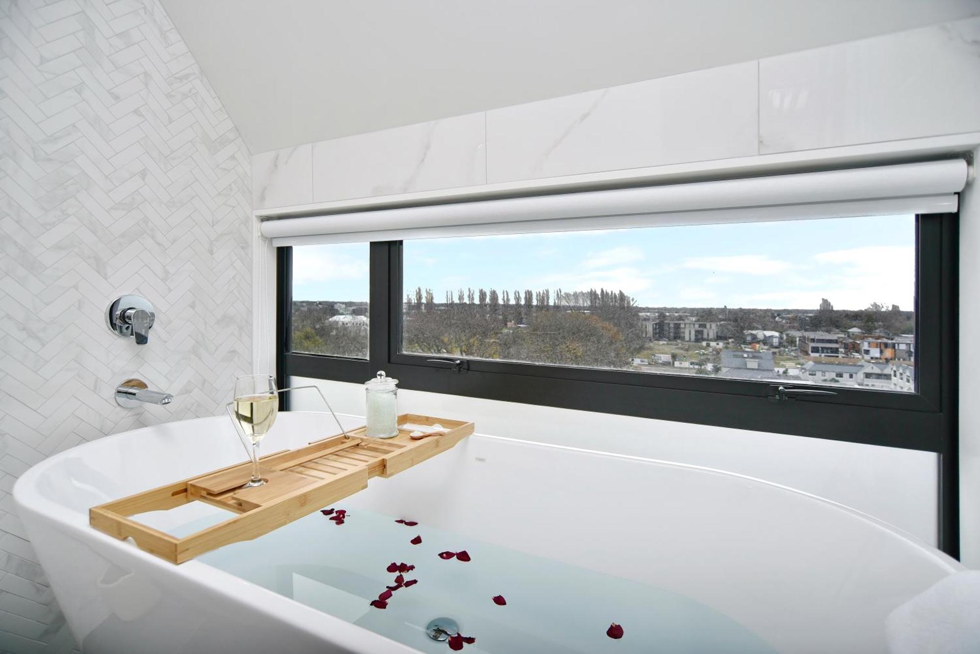 Latimer Loft - Christchurch Holiday Homes Ngoại thất bức ảnh