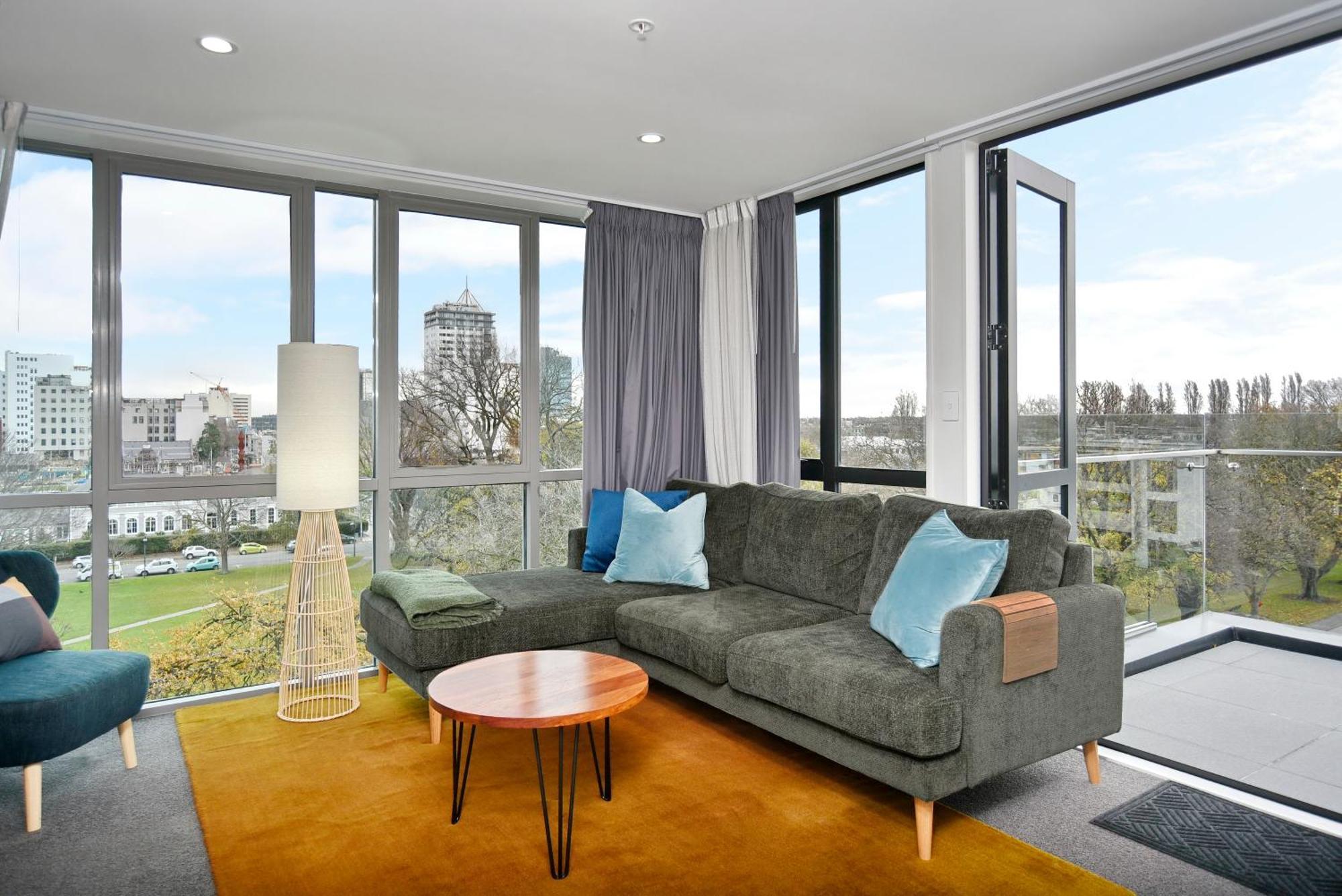 Latimer Loft - Christchurch Holiday Homes Ngoại thất bức ảnh